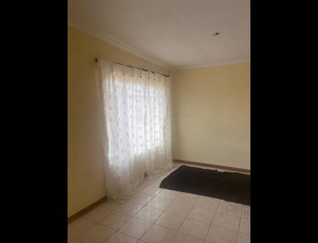 3 BEDROOM HOUSE FOR SALE IN MMABATHO 14